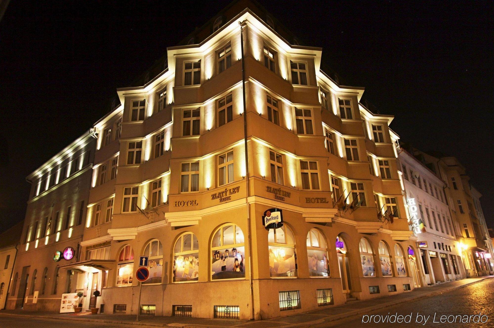 Zlaty Lev Zatec Hotel Esterno foto